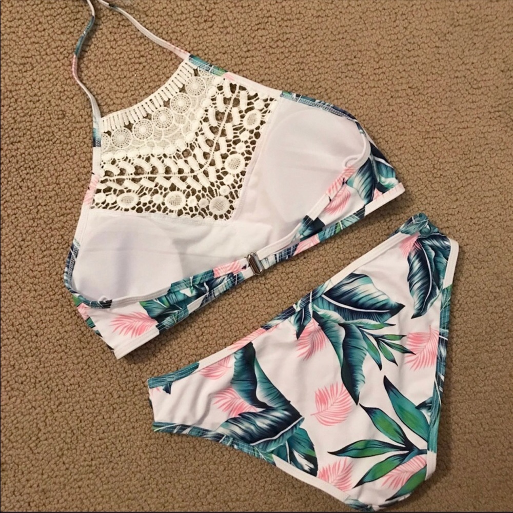 High Neck Leaf Print Bikini - Picture 3 of 5